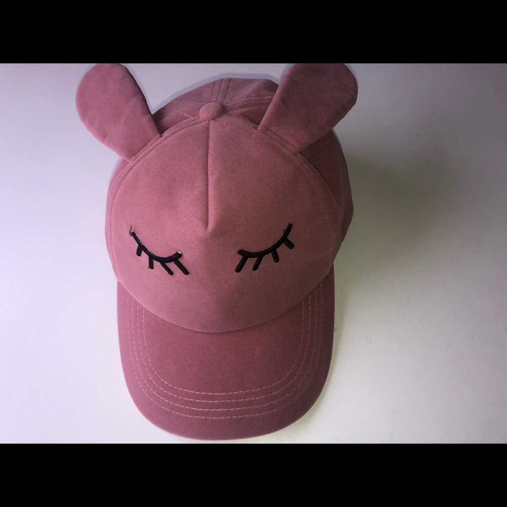 David & Young Velour Cap with Ears